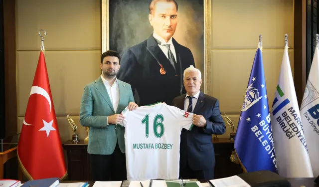 Mustafa Bozbey: "Hayalini Kurduğumuz Bursaspor’u Sahada Göreceğiz"