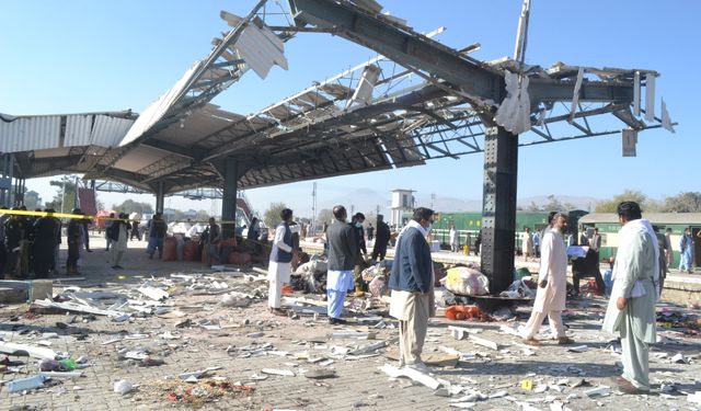 Tren istasyonunda bombalı saldırı: 24 ölü, 44 yaralı