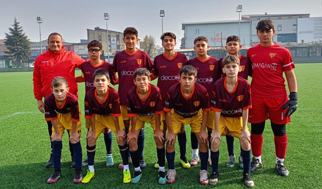 Şampiyon Kurtuluşspor U-14'denTarihi Başarı