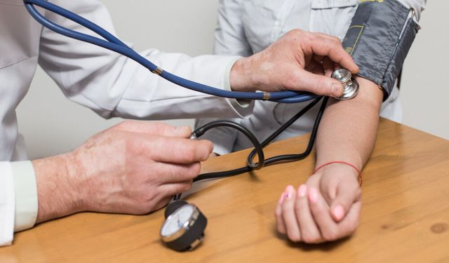 Hipertansiyon Nedir? Sessizce İlerleyen Yüksek Tansiyon Hangi Belirtilerle Ortaya Çıkar Ve Nasıl Tedavi Edilir?