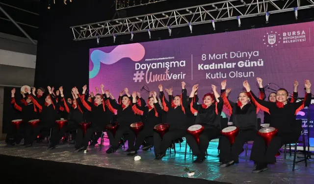 Rüyada Genç Kadın Görmek Ne Demek? Rüyada Genç kız Görmek Ne Anlama Gelir?