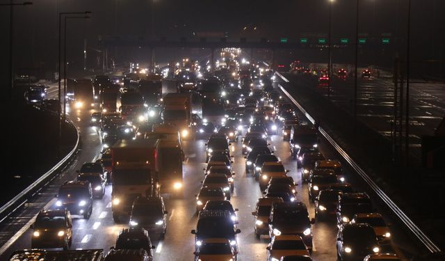 Bayram Tatili Başladı Trafik Kilitlendi: Bayram Trafiği Havadan Görüntülendi