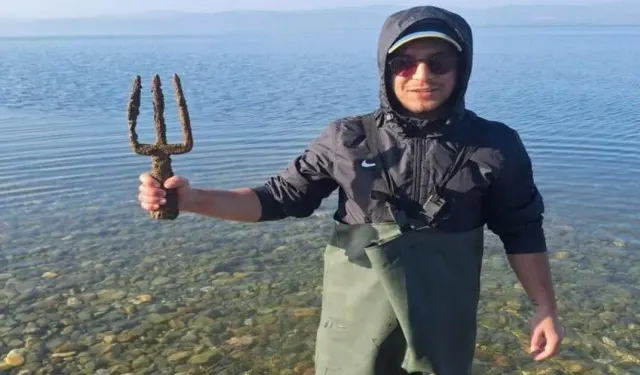 İznik Gölü'nden Poseidon’a Ait Mızrak Ucu Çıktı