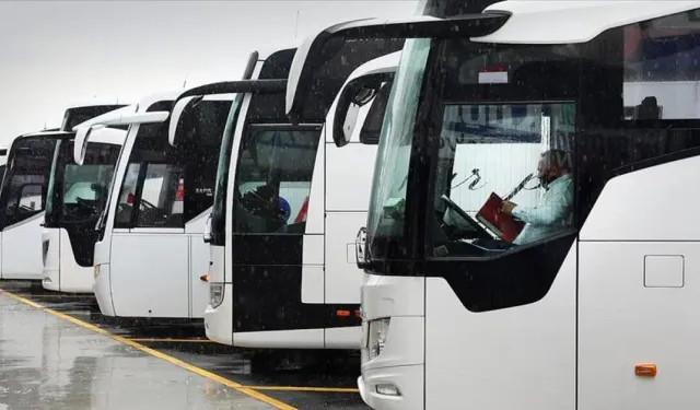 Uzun Yolculuk Yapacaklar Dikkat! Pıhtı Riskini Azaltan 8 Basit Önlem