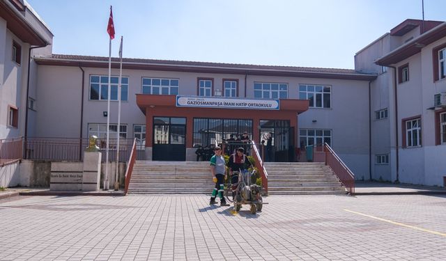 İnegöl’de Okul Bahçeleri Renkleniyor: Geleneksel Oyunlarla Okul Bahçelerine Bahar Geldi