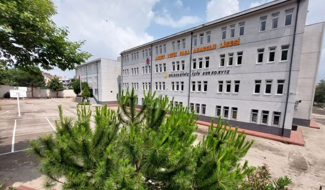 Bursa Yıldırım’da Hangi Lise Kaç Puanla Öğrenci Aldı? Tercih Yapmadan Önce Bu Listelere Mutlaka Göz Atın!