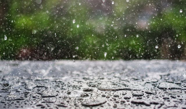 Meteoroloji uyardı! Marmara’da sağanak yağış, diğer bölgelerde pus ve sis etkili olacak (09.11.2025)