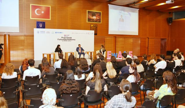 Bursa'da Doç. Dr. Ergül Halisçelik Gençlerle “Sürdürülebilirlik” Üzerine Buluştu