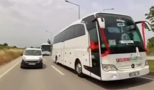 Bursa'da Yolcu Otobüsü Düğün Konvoyuna Girdi, Konvoyda Tehlikeli Anlar Kamerada