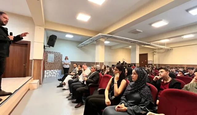 Geleceğin Meslekleri Bu Seminerde Konuşuldu
