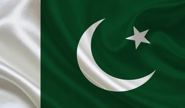 Pakistan’da Şiddetli Fırtına, Çok Sayıda Ölü ve Yaralı Var