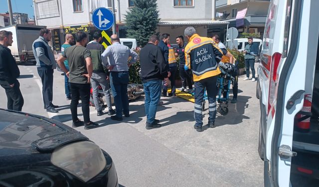 İnegöl’de Otomobil ile Motosiklet Çarpıştı: 1 Yaralı