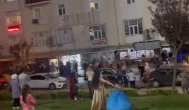 Düğün Çıkışında Sopa ve Yumruklu Kavga