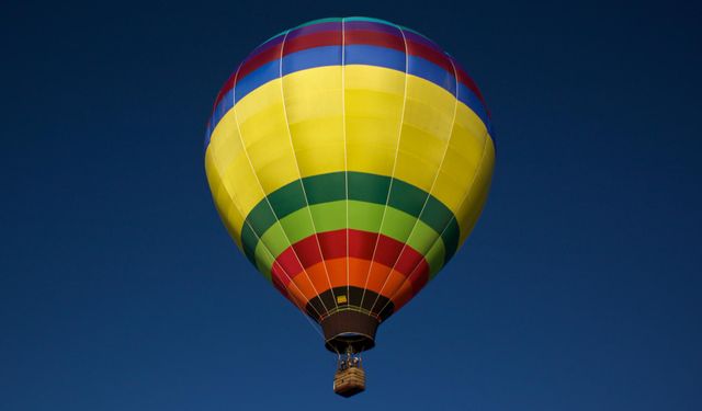 Ses Değiştiren Helyum Gazını Hiç Kullandınız mı? İşte Uçan Balonların Sırrı!