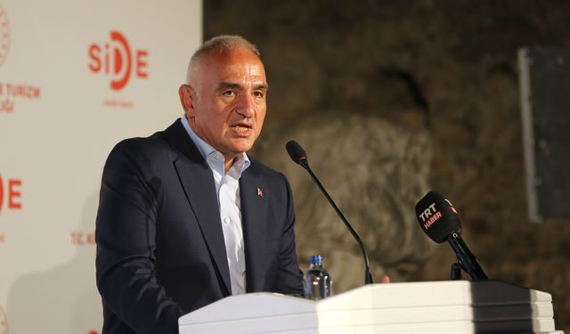 Bakan Ersoy: "Antalya'ya gelen ziyaretçi sayısı 11,7 milyona ulaştı"