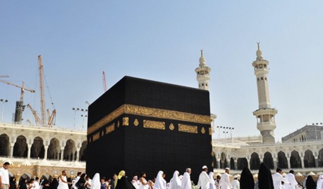 Borçlanarak Hacca gitmek, banka parası ile Hacca gitmek doğru mu?