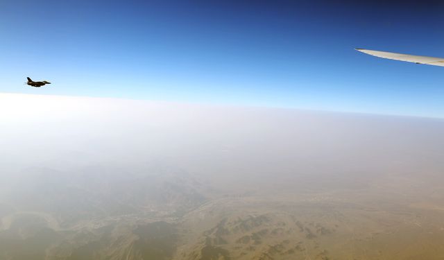 Erdoğan Umman’da F-16 Eşliğinde Karşılandı