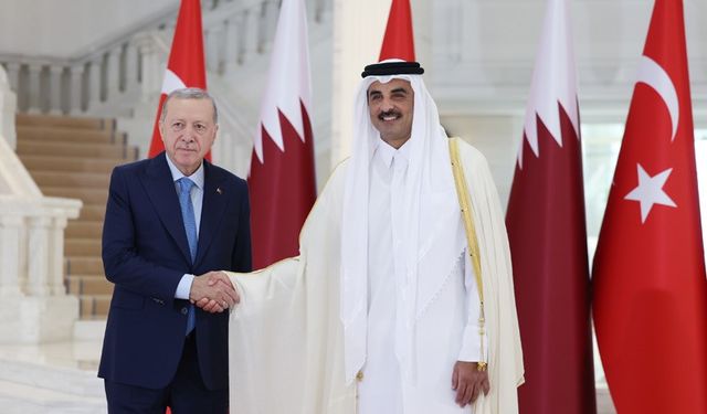 Erdoğan ve Katar Emiri Al Thani Doha’da Bir Araya Geldi