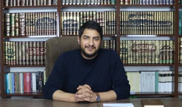 Altay Cem Meriç Kimdir, Nerelidir, Kaç Yaşında? Ne İş Yapıyor, Hangi Kitapları Yazdı?