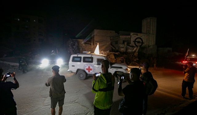 Hamas, 2 İsrailli Rehinenin Cesedini Kızılhaç Ekiplerine Teslim Edecek