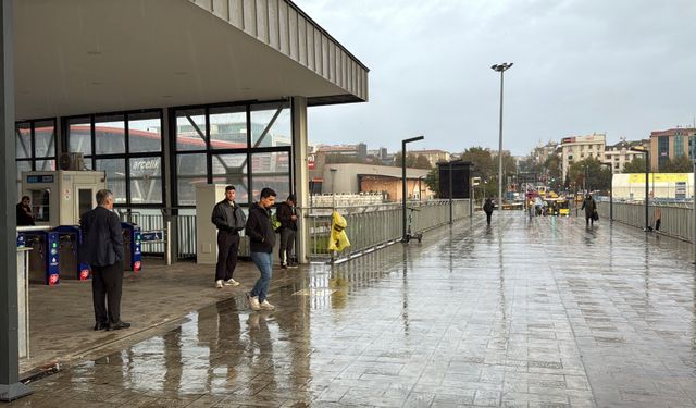 İstanbul güne yağmurla başladı