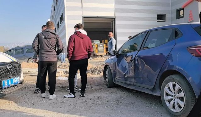 İnegöl’de feci kaza! Motosikletli otomobile çarptı