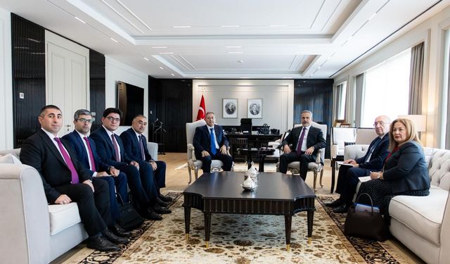 Hakan Fidan, Azerbaycan Cumhurbaşkanı temsilcisi Halefov’u kabul etti