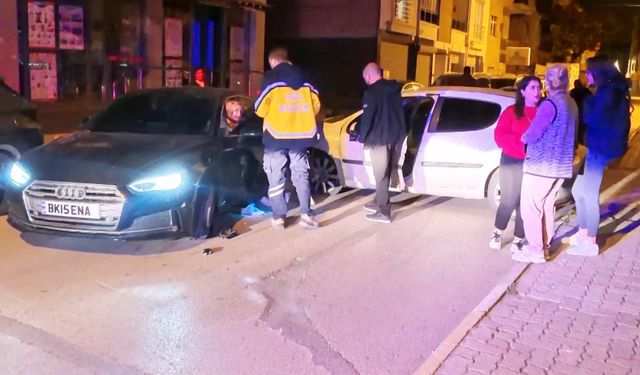 Aksaray’da Kazadan Kaçan Sürücüyü Balkondan Çekilen Görüntü Ele Verdi