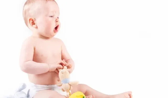 Bebeklerde Hıçkırık Neden Olur? Hıçkırık Neden Bu Kadar Sık Görülür Ve Evde Nasıl Geçirilebilir?