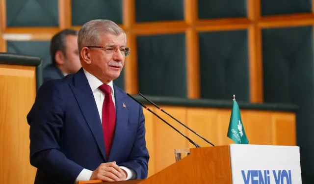 Davutoğlu: CHP’nin kapatılması iddiası tam bir facia