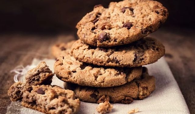 Evde Damla Çikolata Nasıl Yapılır? Pratik Yöntemlerle Kendi Damla Çikolatanızı Hazırlamak Mümkün Mü?