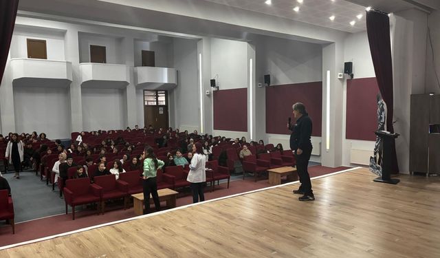 Eskişehir’de lise öğrencilerine afet ve yangın farkındalık eğitimi