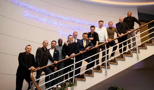 Fenerbahçe’nin Efsaneleri Faruk Ilgaz Tesisleri’nde Buluştu: Derbi Öncesi Birlik Mesajı