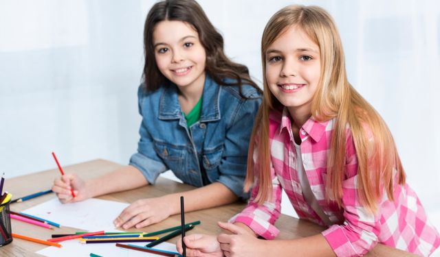 Şık ve Eğlenceli: Kız Çocukları İçin Okul Kırtasiye Önerileri