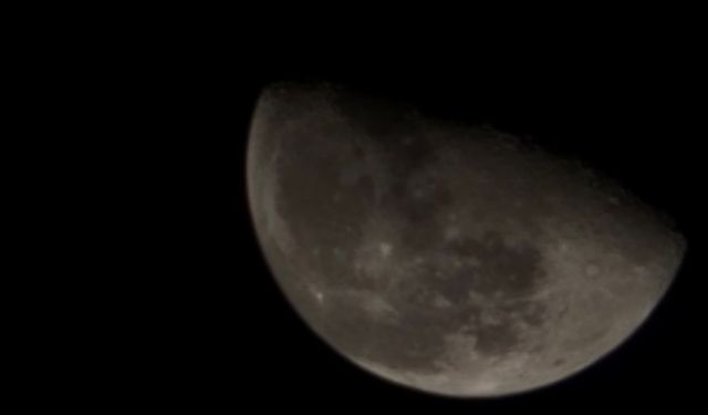 İnegöl Semalarında Ay ve Satürn Buluştu