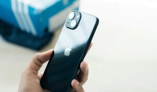 iPhone 13 Popülerliğini Sürdürmeye Devam Ediyor