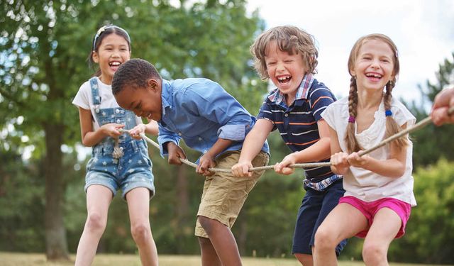 Kaba Motor Becerileri Nedir, Çocuk Gelişiminde Neden Bu Kadar Önemlidir?