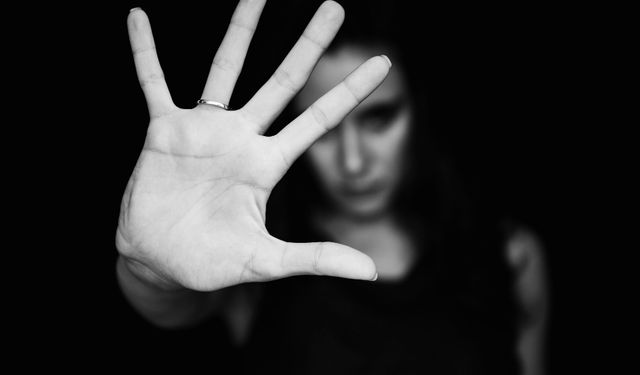 25 Kasım Ne Günü? 25 Kasım Dünyada ve Türkiye’de Ne Günü? 25 Kasım Günü Ne Burcu? Kadına Şiddete Hayır!