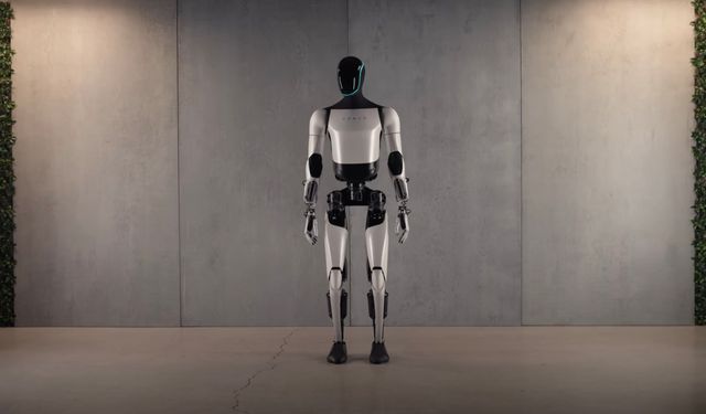 Elon Musk İnsan Bilincini Optimus Robotlarına Aktarmayı Planlıyor! İşte Tesla’dan Şaşırtan Transhümanist Vizyon