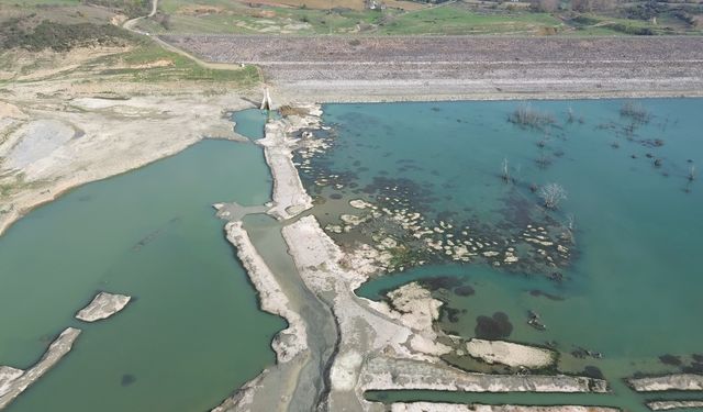 Tekirdağ'da korkutan görüntü: Naip Barajı'nda 20 günlük su kaldı