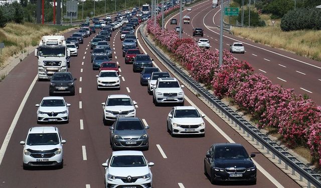 Uzun Yola Çıkarken Nelere Dikkat Etmek Gerekir? Güvenli ve Sorunsuz Yolculuk İçin İpuçları