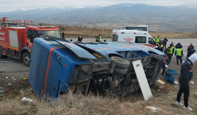 Cezaevi Nakil Aracı Devrildi: 5 Yaralı
