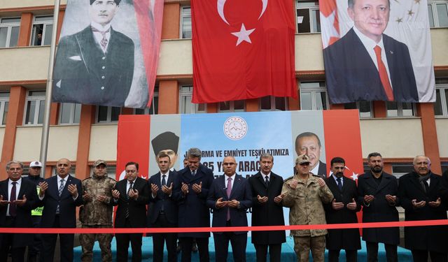 Ağrı’da güvenlik güçlerine 85 yeni araç teslim edildi