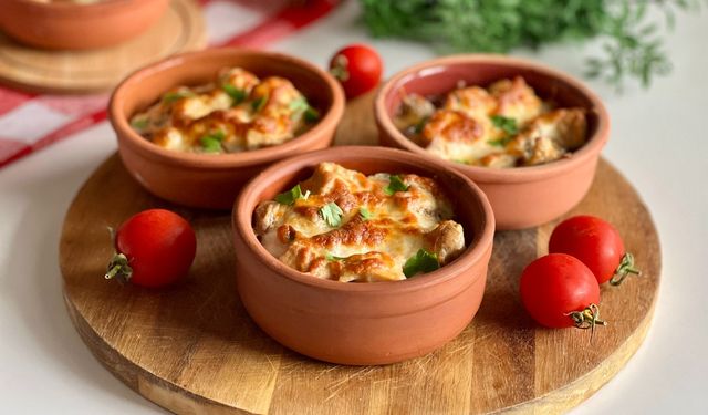 Evde Tavuklu Mantarlı Güveç Nasıl Yapılır? Pratik Tarifi ve Lezzetli Püf Noktaları