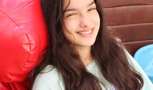 Kübra Süzgün Kimdir, Kaç Yaşında? Hangi Dizi ve Filmlerde Rol Aldı?