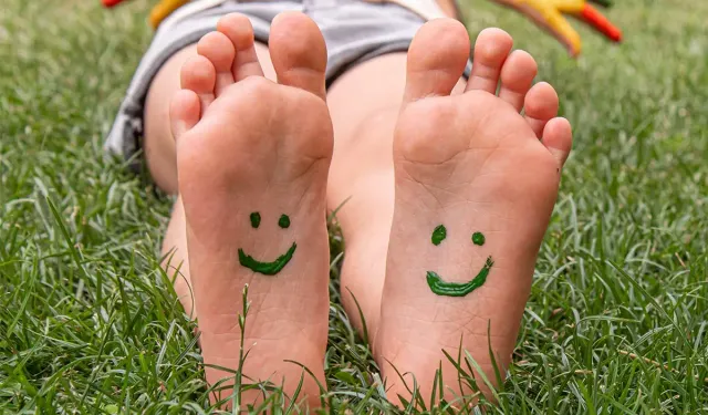 Ayak Sağlığı İçin Ayaklar Gün Boyu Ayakkabının İçinde Kalabilir Mi, En Fazla Kaç Saat Durmalı?