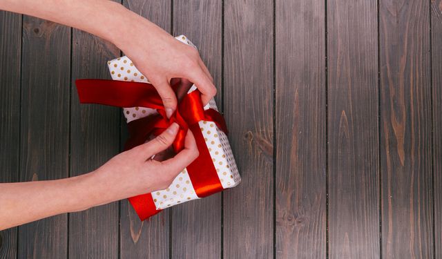 Rüyada Hediye Görmek Ne Anlama Gelir? Rüyada Hediye Vermek, Rüyada Hediye Almak Ne Demek?