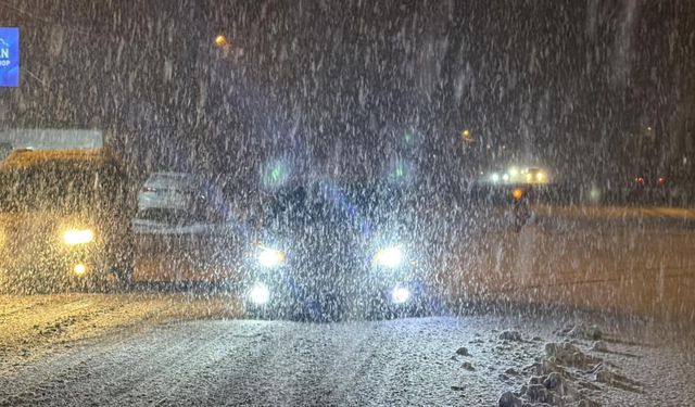 Düzce’de kar kalınlığı 10 santimetreye ulaştı!