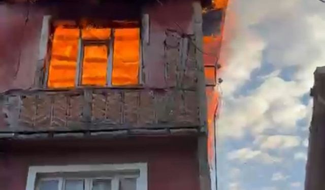 Ev sahibi uyurken elektrikli sobadan yangın çıktı