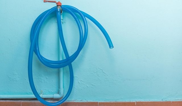 Rüyada Su Hortumu Görmek Ne Anlama Gelir? Dini Rüya Tabirleri